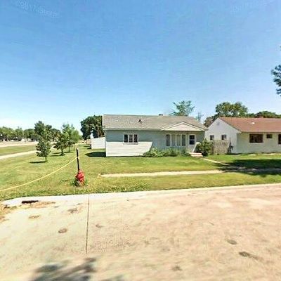 307 1 St St Ne, Dilworth, MN 56529