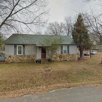 308 E Market St, Decherd, TN 37324