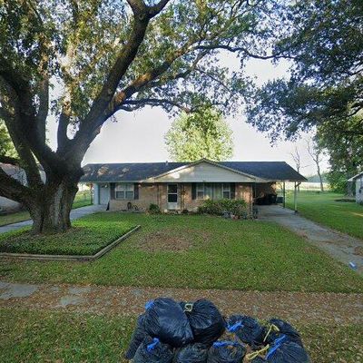 308 Orange Grove Dr, New Iberia, LA 70560