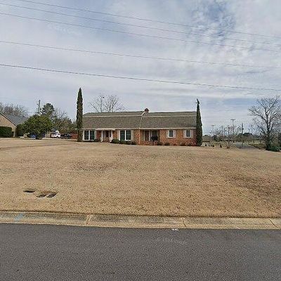 309 Willow Dr, Enterprise, AL 36330