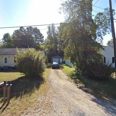 26246 Moreland St, Courtland, VA 23837