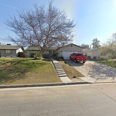 2725 Arnold St, Bakersfield, CA 93305