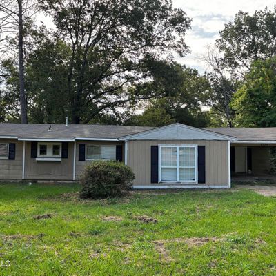 2732 Woodside Dr Drive, Jackson, MS 39204