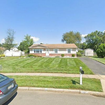 28 Misty Morn Ln, Ewing, NJ 08638