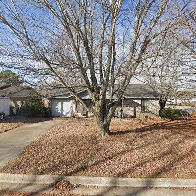 2800 N 3 Rd St, Rogers, AR 72756