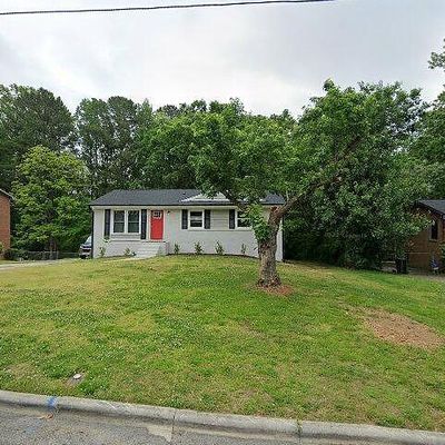 2809 Newark Dr, Raleigh, NC 27610