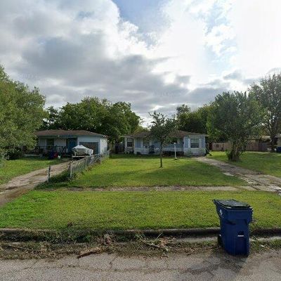 33 17 Th Ave N, Texas City, TX 77590