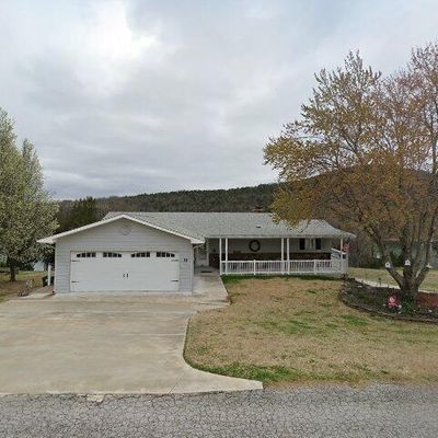 33 Lakeside Dr, Holiday Island, AR 72631