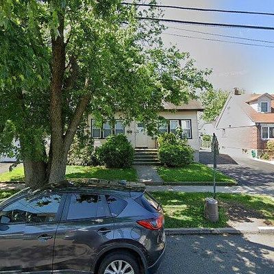 335 Parker Ave, Hackensack, NJ 07601