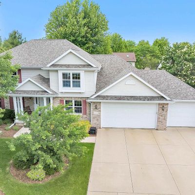 34 Brentwood Ln, Appleton, WI 54915