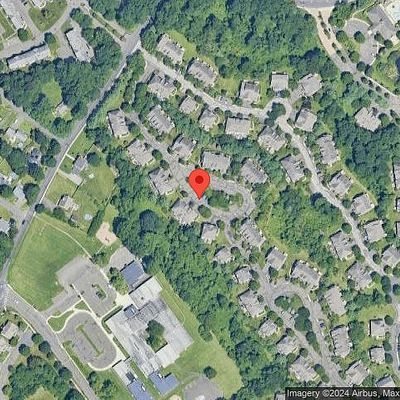 34 Crestview Ln, Danbury, CT 06810