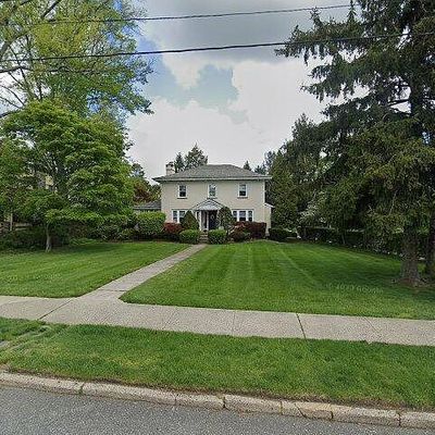 347 E Main St, Moorestown, NJ 08057