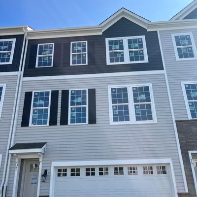 35 Wembley Way, Tinton Falls, NJ 07753