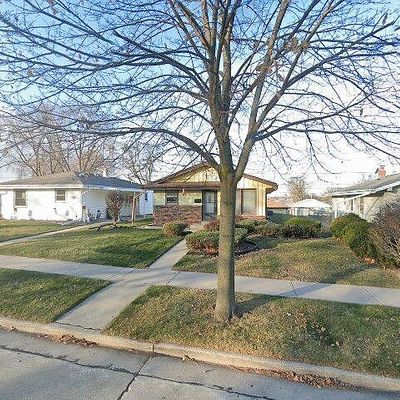 3512 E Van Beck Ave, Saint Francis, WI 53235