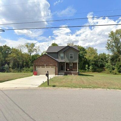 3584 Aurora Dr, Clarksville, TN 37040