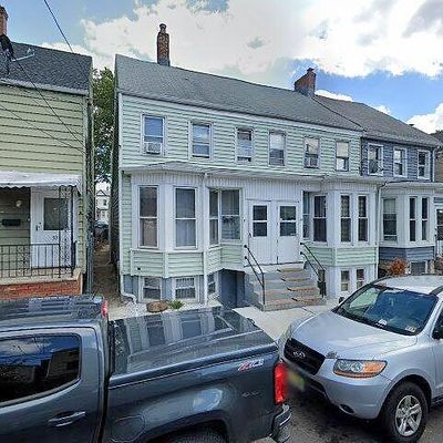 31 Catherine St, Elizabeth, NJ 07201