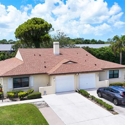 3106 Vivienda Blvd, Bradenton, FL 34207