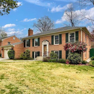 311 Lamond Pl, Alexandria, VA 22314