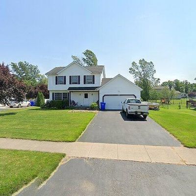 317 Chadlee Dr, Brockport, NY 14420