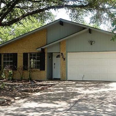 317 E Ferndale Ln, Grand Prairie, TX 75052