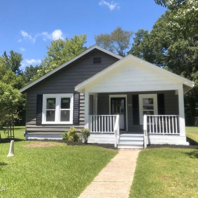 319 E 2nd Street E, Henderson, TN 38340