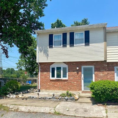 32 David Pl, Newark, DE 19702