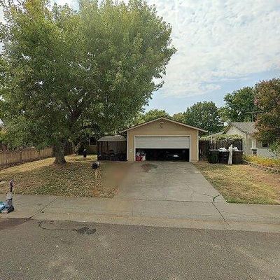 3208 Smithlee Dr, Sacramento, CA 95827