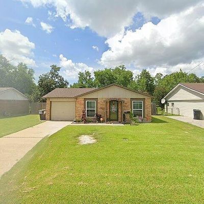 324 Avenue E, Nederland, TX 77627