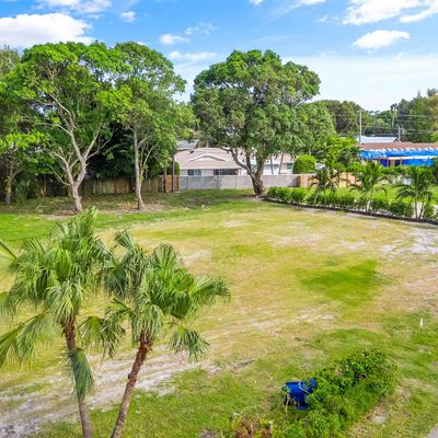 325 W Riverside Dr, Jupiter, FL 33469