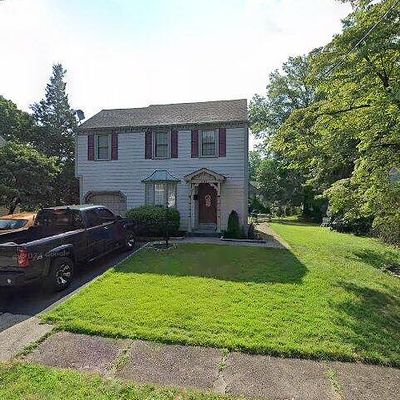 392 Terhune Ave, Paramus, NJ 07652