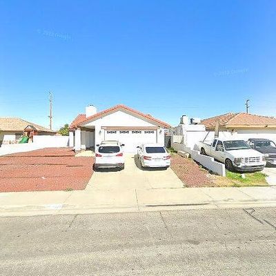 3920 Roxbury Dr, Hemet, CA 92545