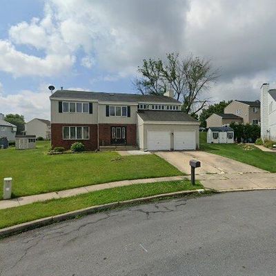 4 Diamond Ct, Willingboro, NJ 08046