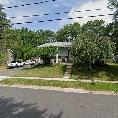 4 Fordham Rd, Jackson, NJ 08527