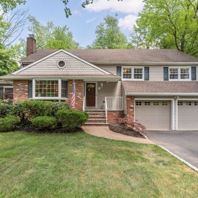 4 Janet Ln, Berkeley Heights, NJ 07922