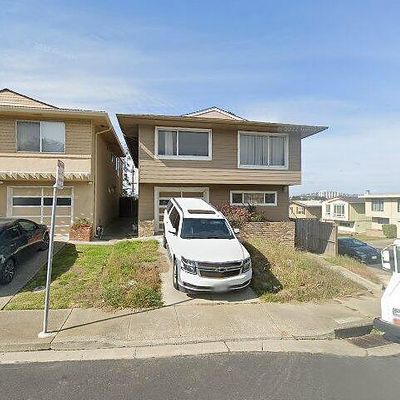 4 Pacifico Ave, Daly City, CA 94015