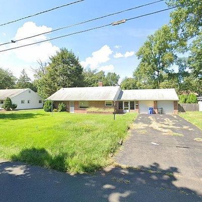 4 Webster Ave, Green Brook, NJ 08812