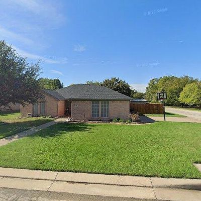 400 Dakota Dr, Joshua, TX 76058