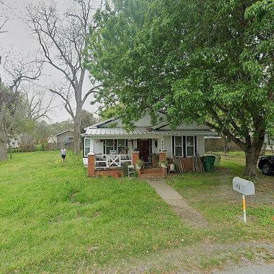 402 S Madison St, Madisonville, TX 77864