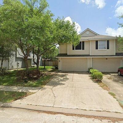 410 Folk Crest Ln, Dickinson, TX 77539