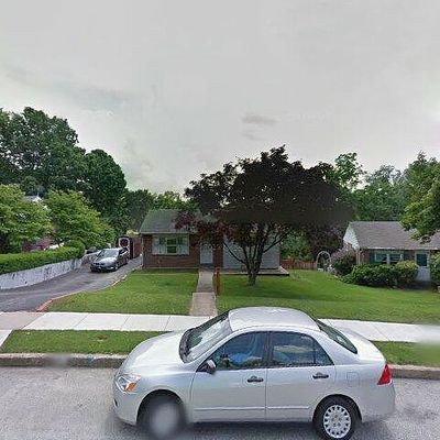 4102 S Lee Ln, Aston, PA 19014