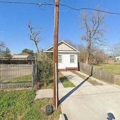 411 E 37 Th St, Houston, TX 77018