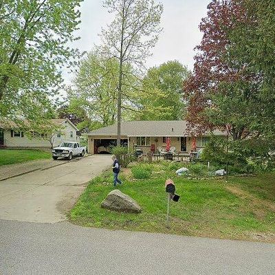 4118 Genevieve Blvd, Stow, OH 44224