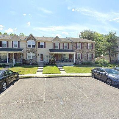 42 Normans Ford Dr, Sicklerville, NJ 08081