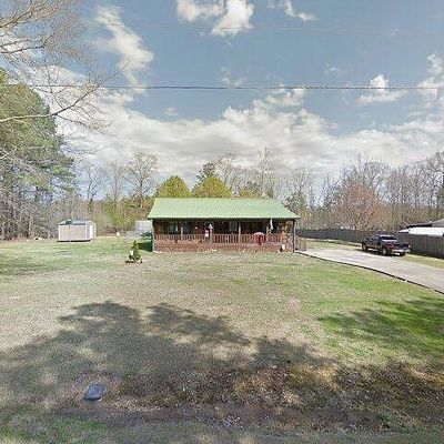 366 Amberwood Ln, Sylacauga, AL 35151