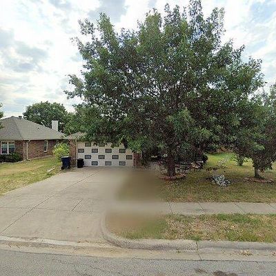 3716 Allison Dr, Denton, TX 76207