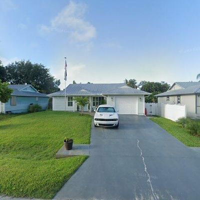 3716 Se Middle St, Stuart, FL 34997