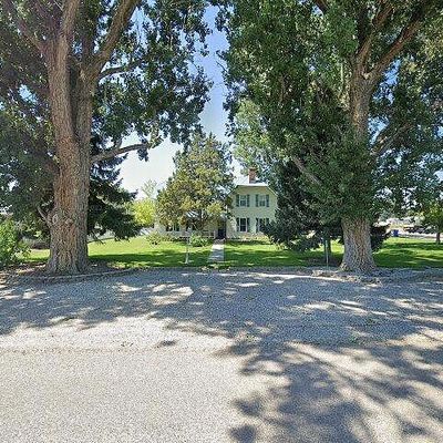 3765 N Main St, Iona, ID 83427