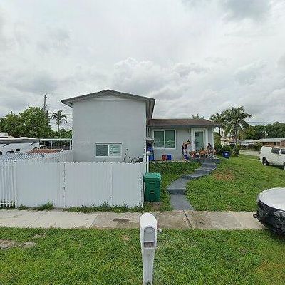 3800 Nw 185 Th Ter, Miami Gardens, FL 33055