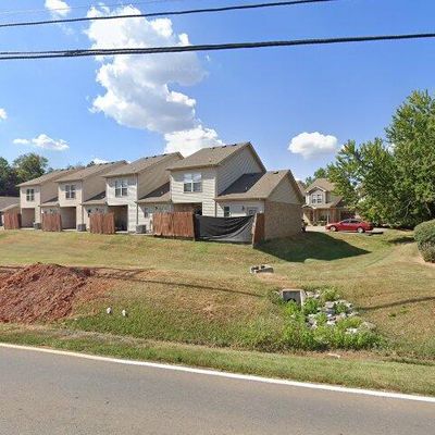 455 Needmore Rd #15, Clarksville, TN 37040