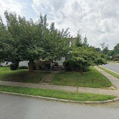 46 Silver Lake Ave, Edison, NJ 08817